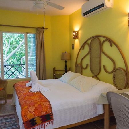 Sea Hawk Suites Isla Mujeres Zewnętrze zdjęcie